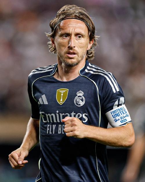 博主：在泰州参加完苏超冠军庆功会的亚泰U21球员已返回长春