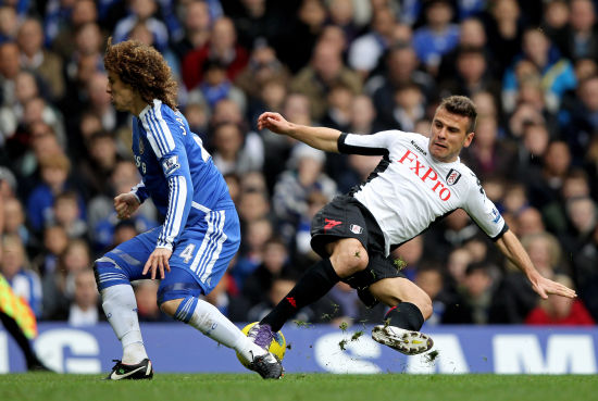 足球英超领头羊遭遇伤病危机，后卫告急